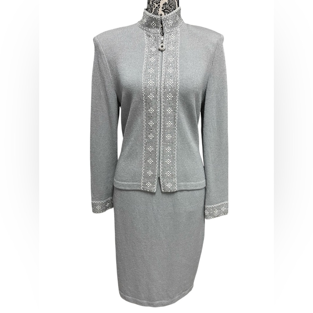 ❌SOLD❌ St. John Skirt Suit